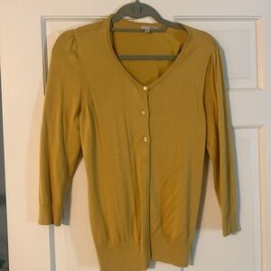 Halogen sweater size M. Golden/ yellow.